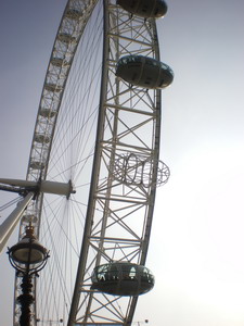 The London Eye, missing one cabin!
